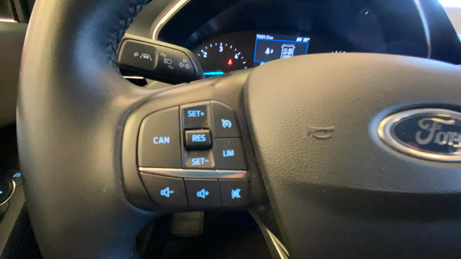 Ford Focus 1.5 EcoBlue Trend+ - foto 19