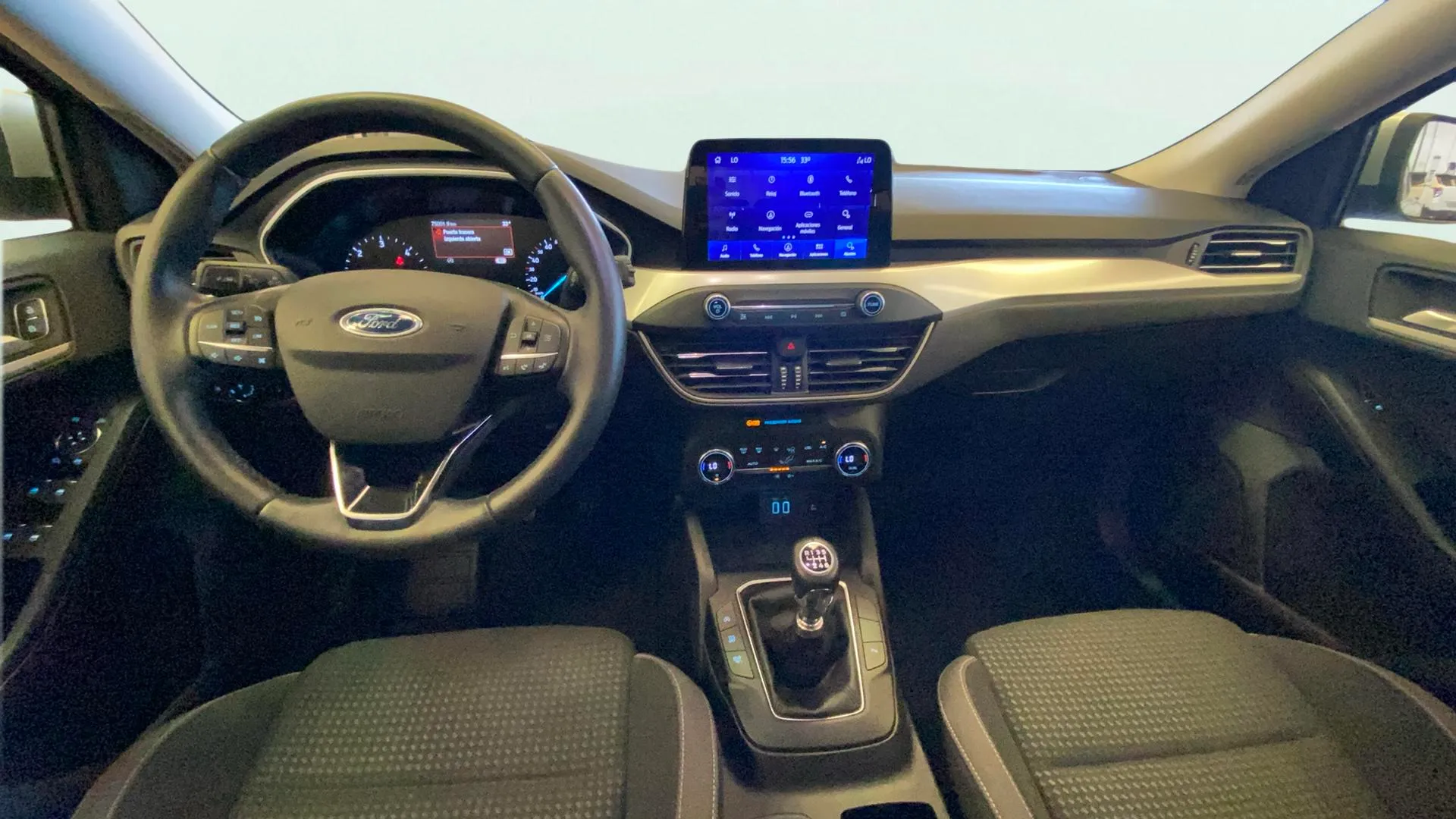 Ford Focus 1.5 EcoBlue Trend+ - foto 17