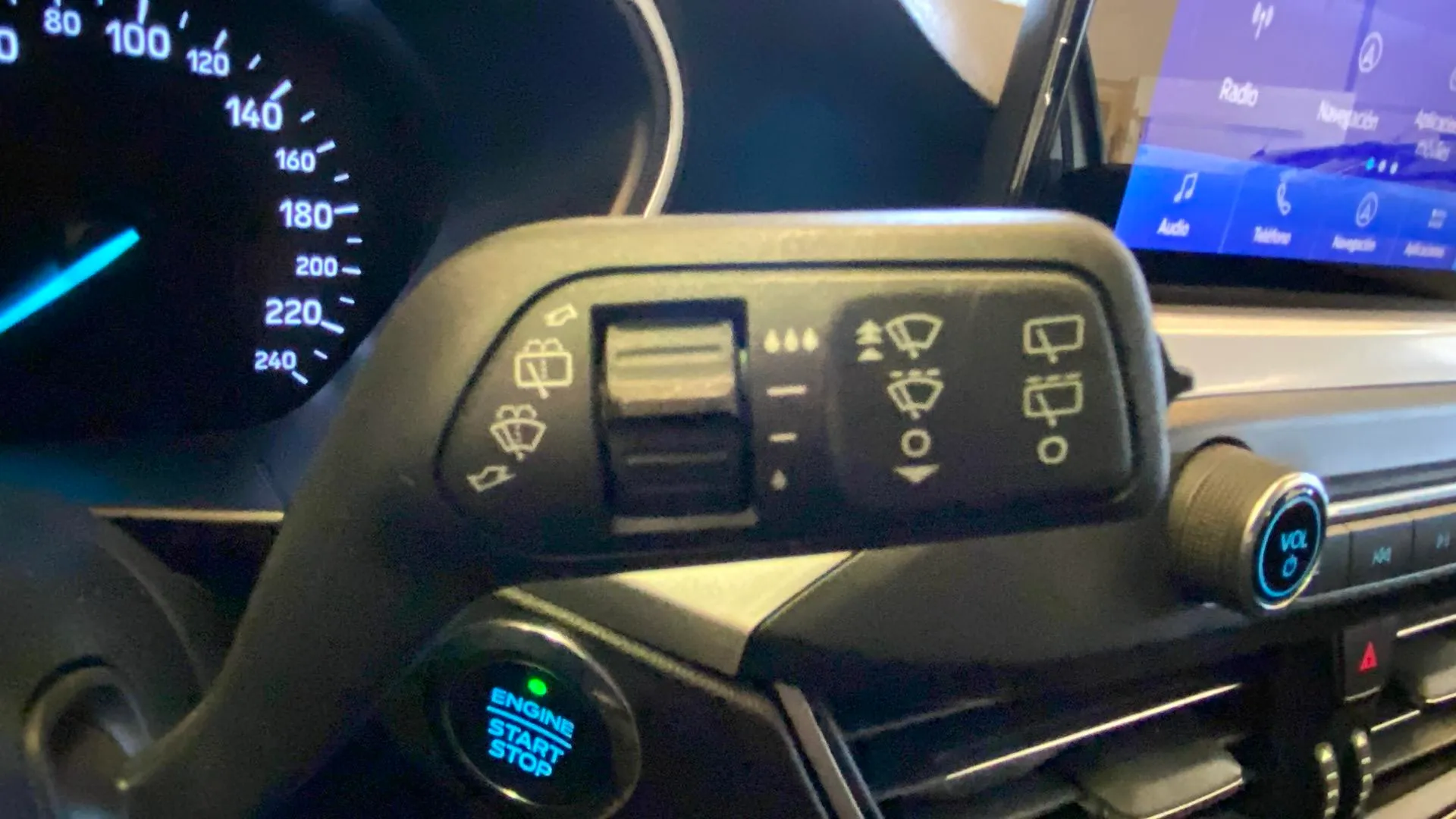 Ford Focus 1.5 EcoBlue Trend+ - foto 22