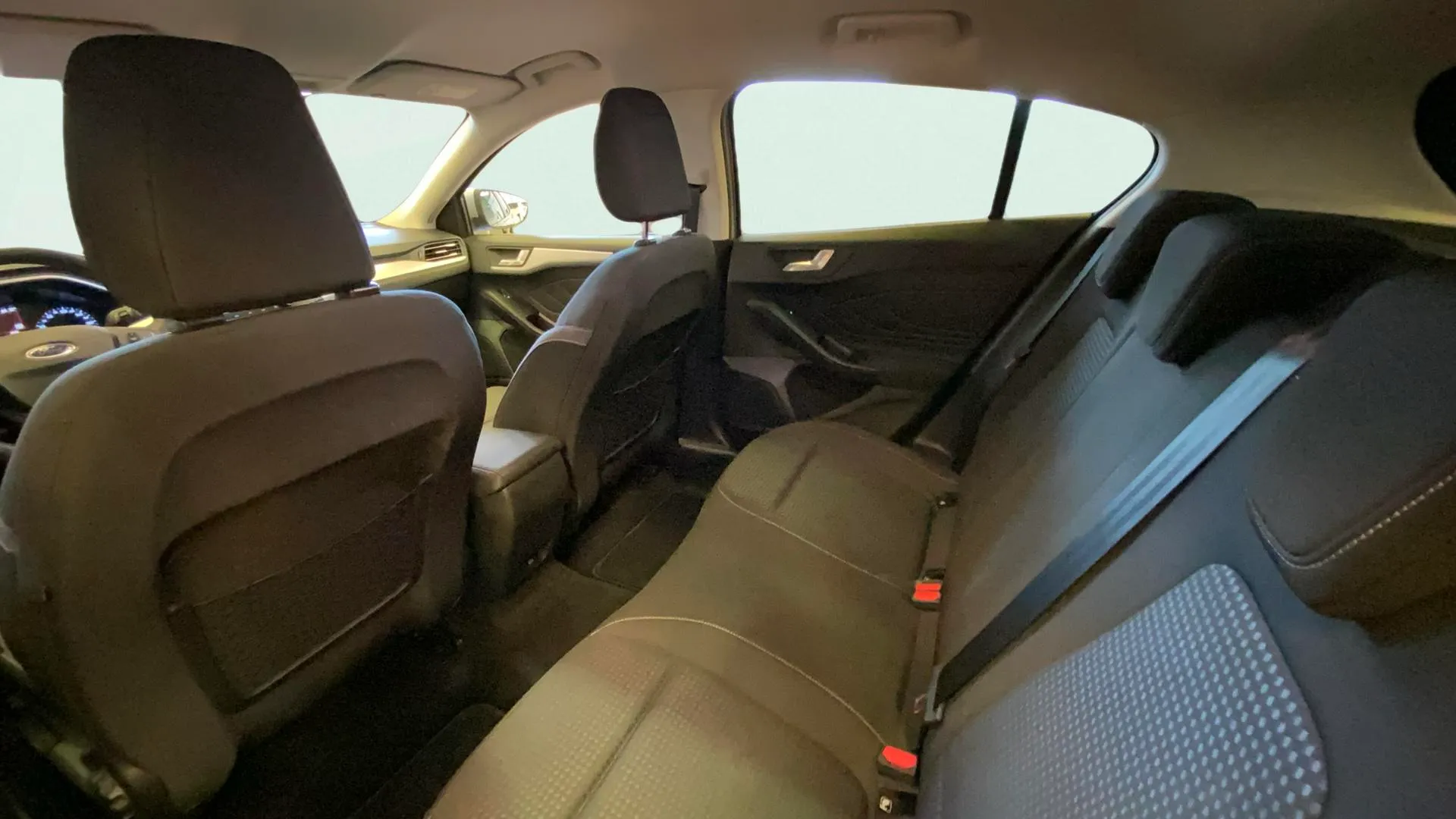 Ford Focus 1.5 EcoBlue Trend+ - foto 13