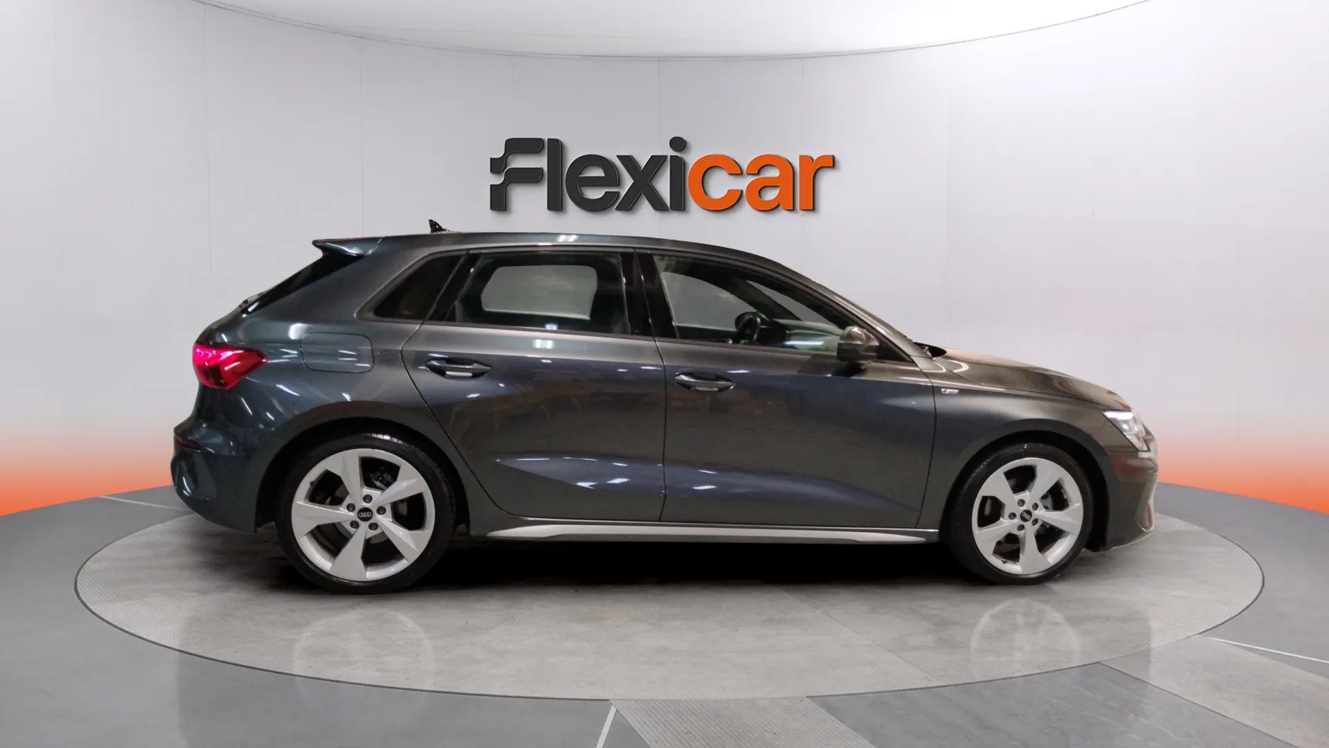 Audi A3 Sportback 30 TFSI - foto 2