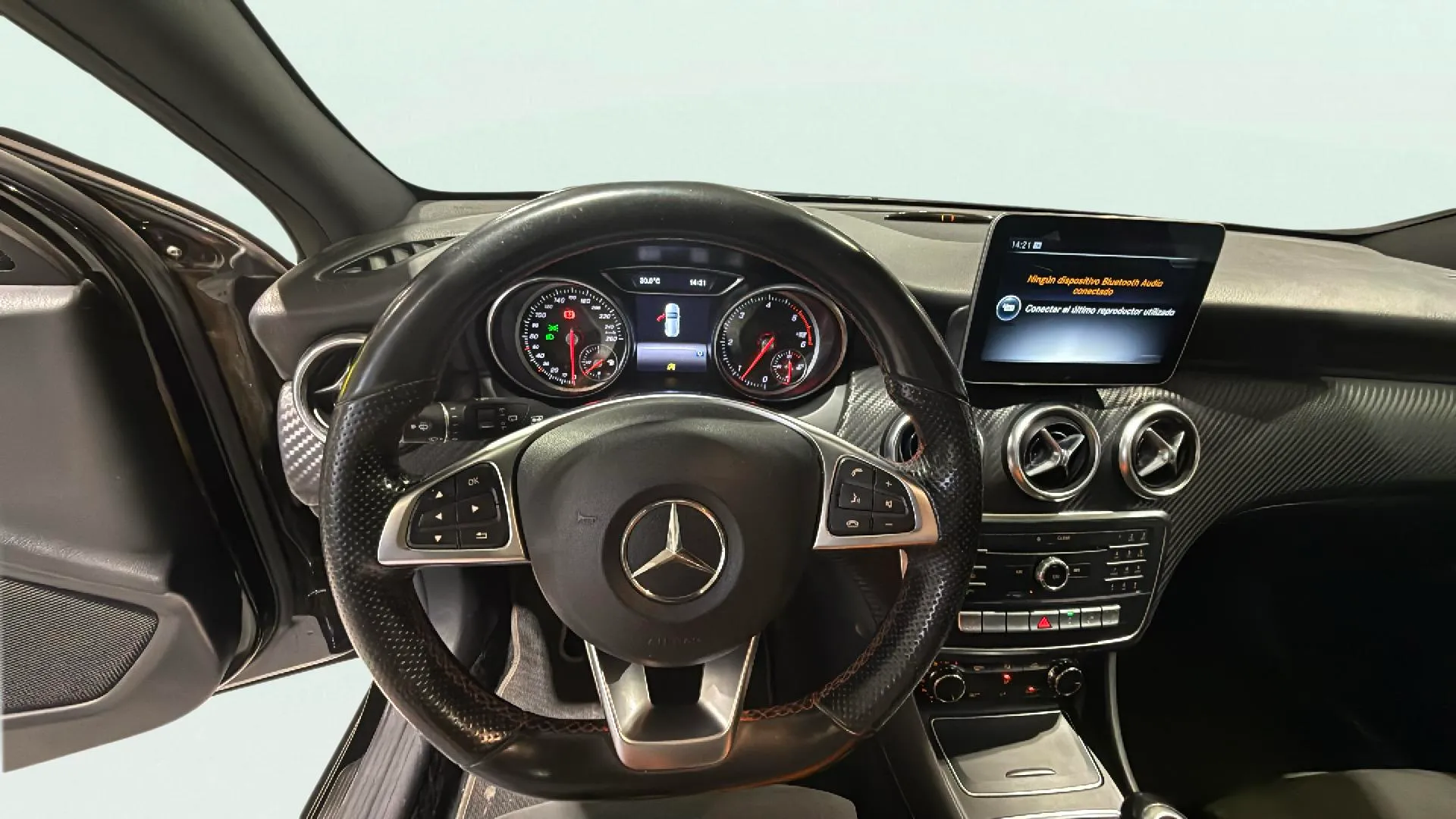 Mercedes-Benz Clase A A 200 d AMG Line - foto 12