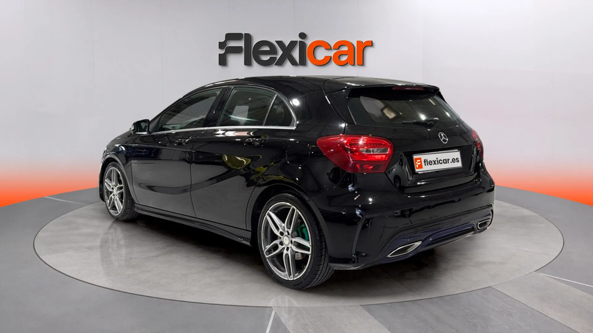 Mercedes-Benz Clase A A 200 d AMG Line - foto 4
