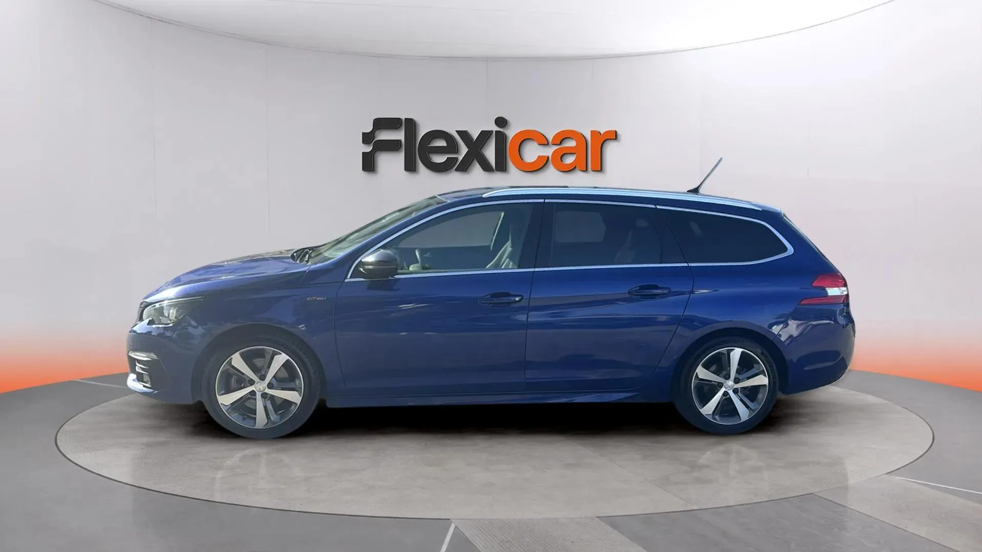 Peugeot 308 SW GT Line 2.0 BlueHDi - foto 4