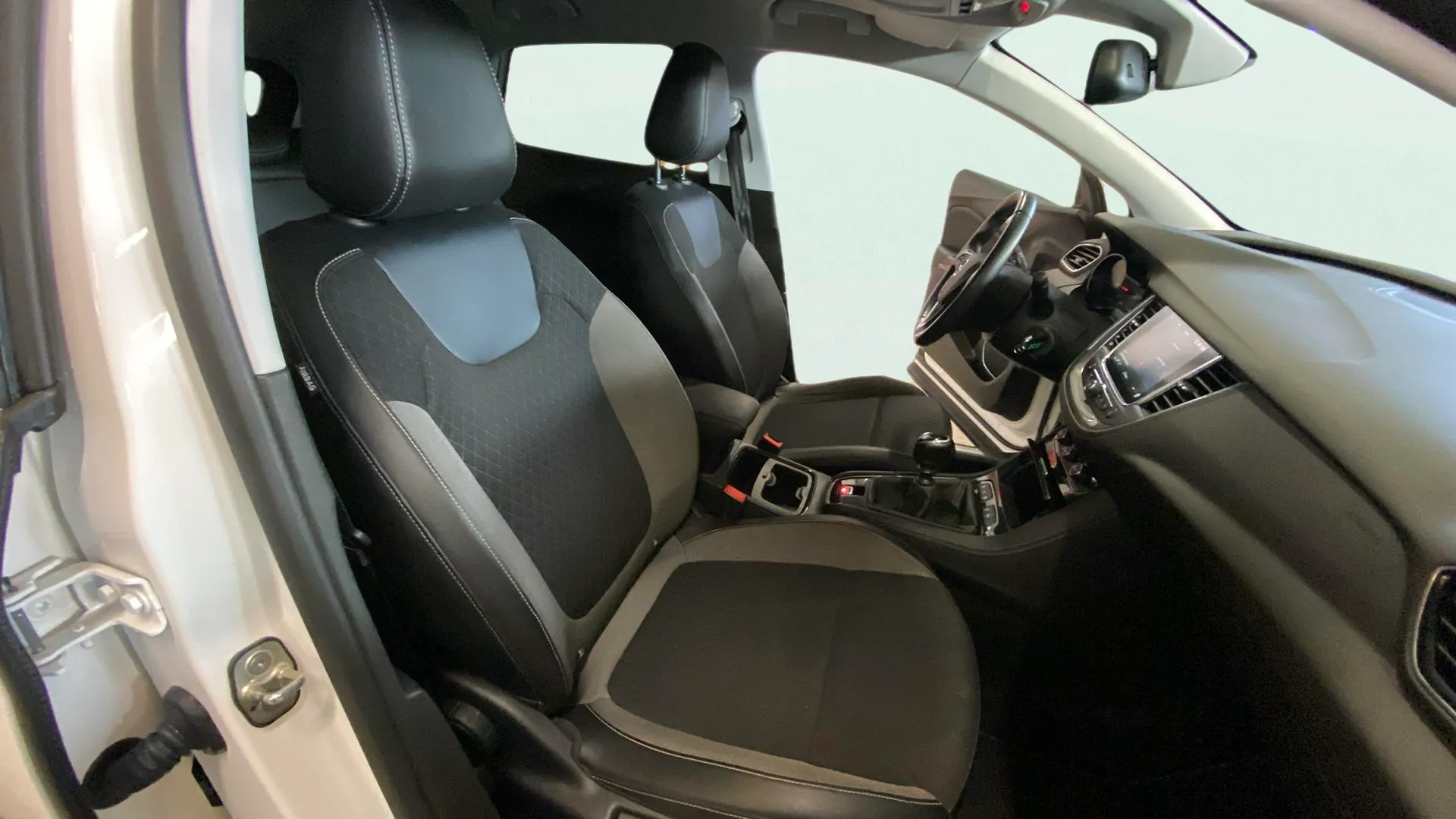 Opel Grandland 1.2 Turbo Selective - foto 14