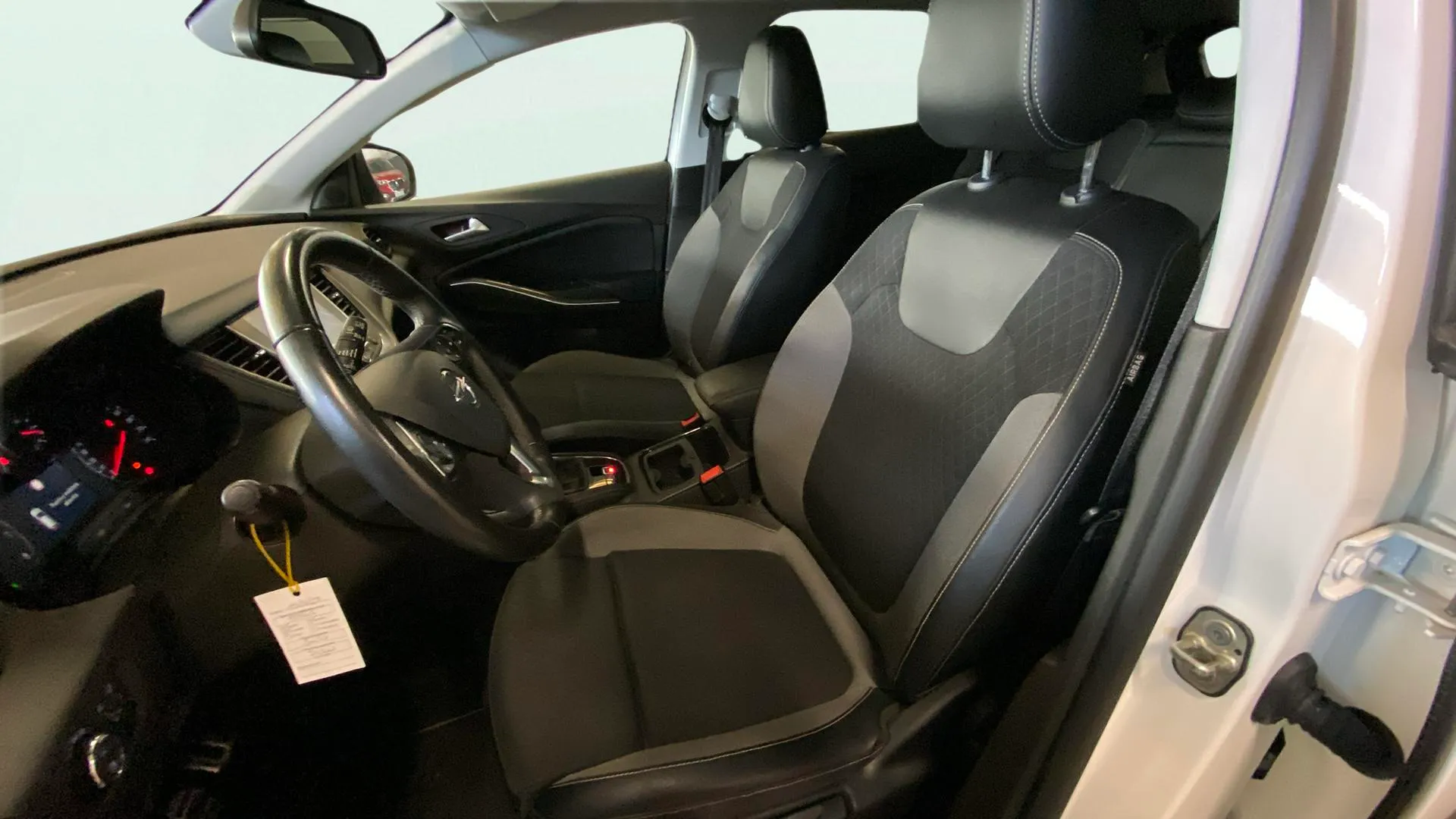 Opel Grandland 1.2 Turbo Selective - foto 13