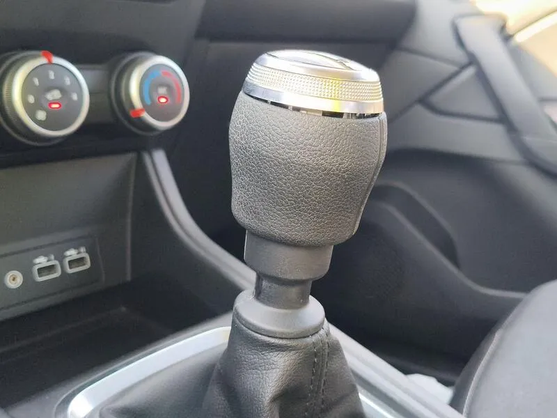 Renault Captur TCe equilibre - foto 14