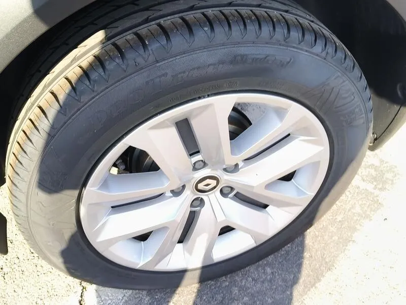 Renault Captur TCe equilibre - foto 45