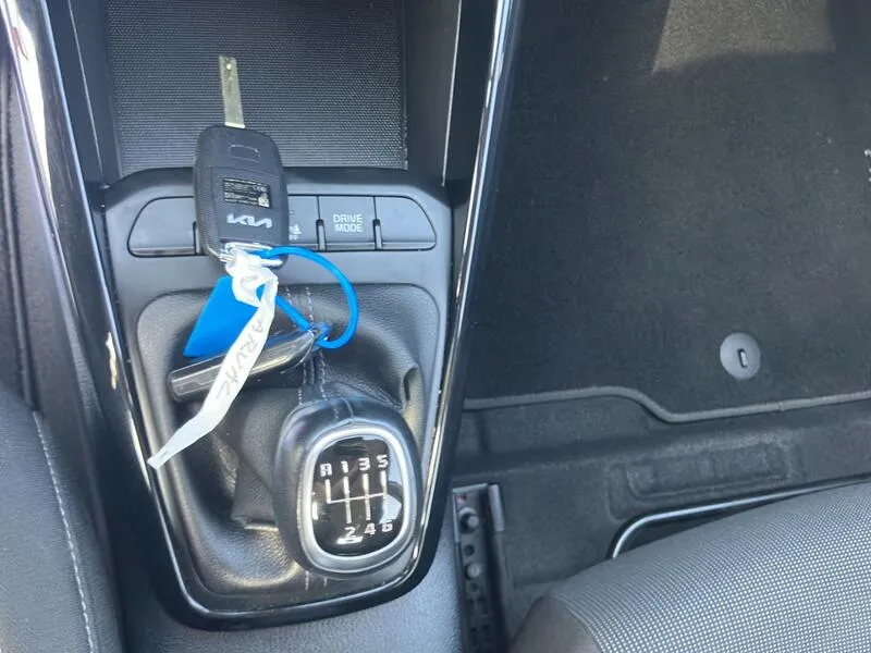 Kia Rio 1.0 T-GDi Drive - foto 16