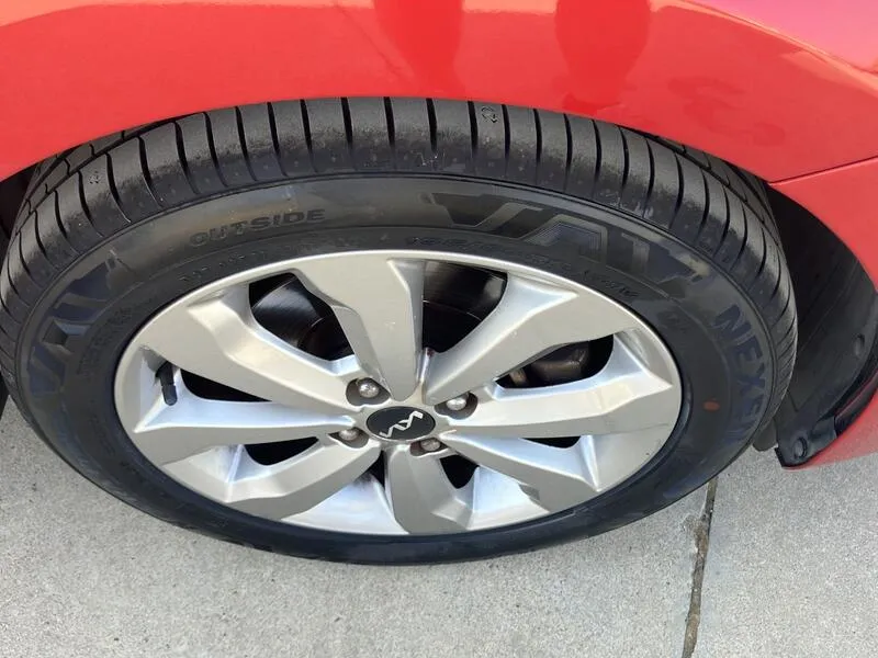 Kia Rio 1.0 T-GDi Drive - foto 27