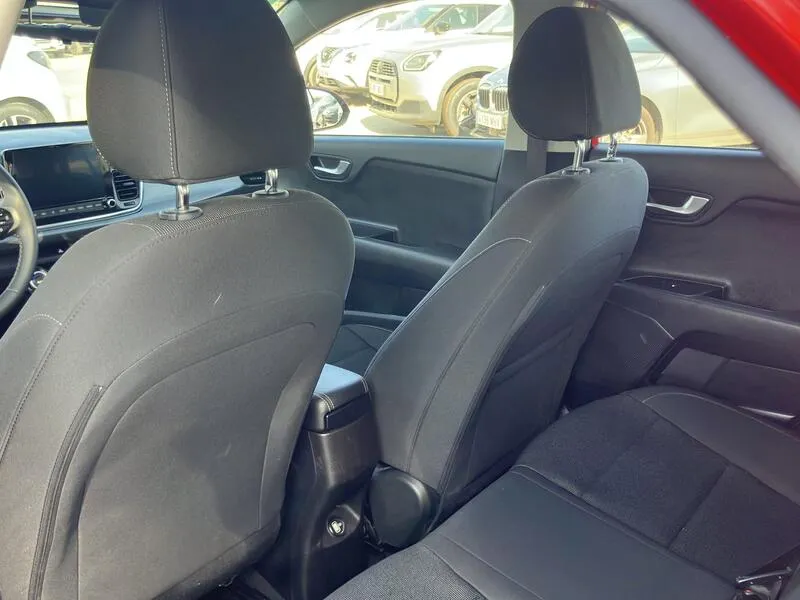 Kia Rio 1.0 T-GDi Drive - foto 36