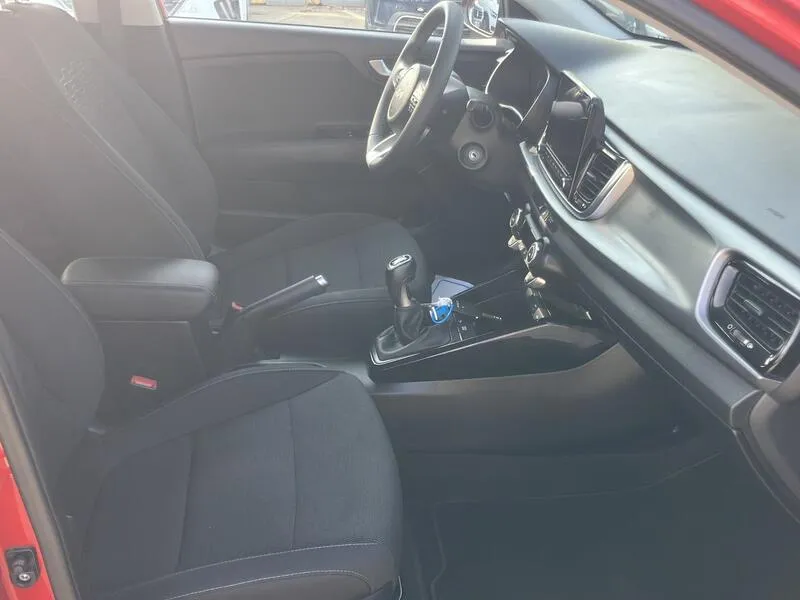 Kia Rio 1.0 T-GDi Drive - foto 30