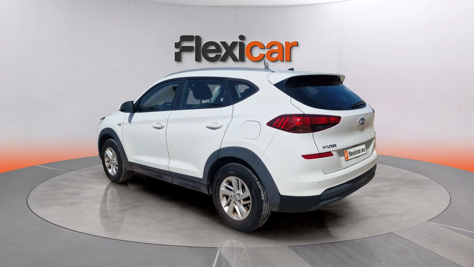Hyundai Tucson 1.6 CRDi Essence 4x2 - foto 8