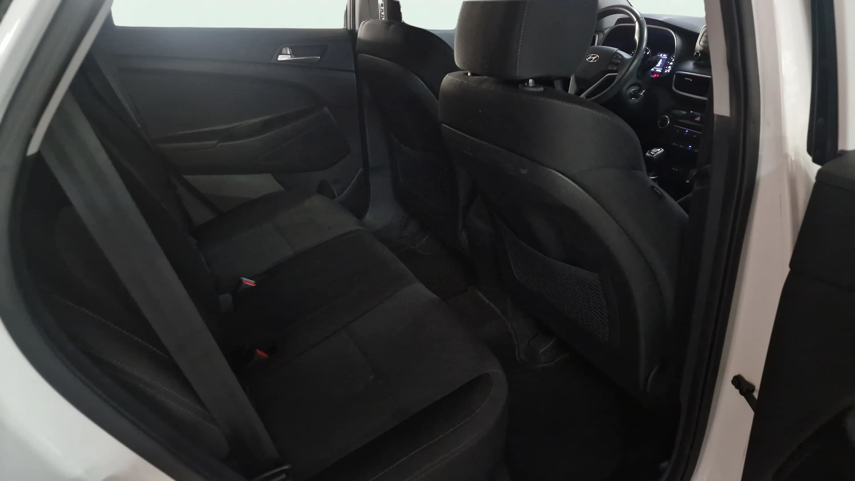 Hyundai Tucson 1.6 CRDi Essence 4x2 - foto 22