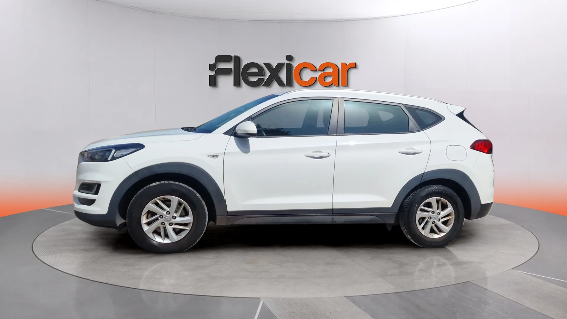 Hyundai Tucson 1.6 CRDi Essence 4x2 - foto 7