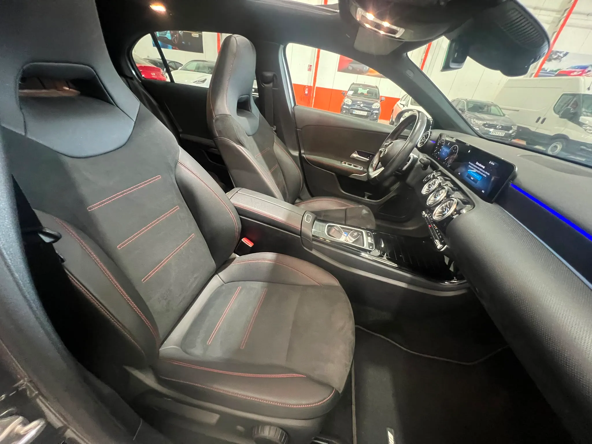 Mercedes-Benz Clase A A 200 d - foto 18