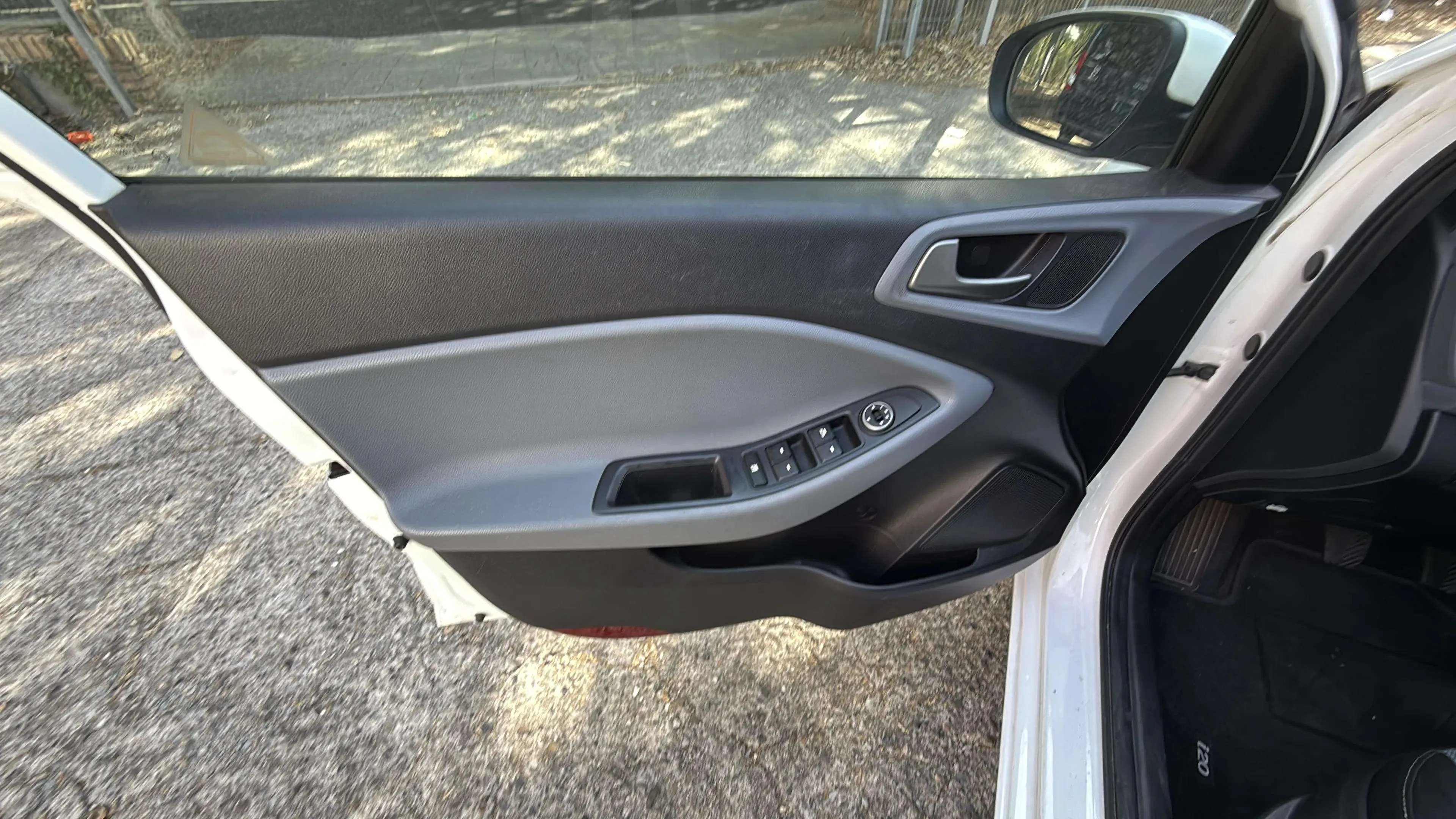 Hyundai i20 1.2 MPI Essence - foto 15