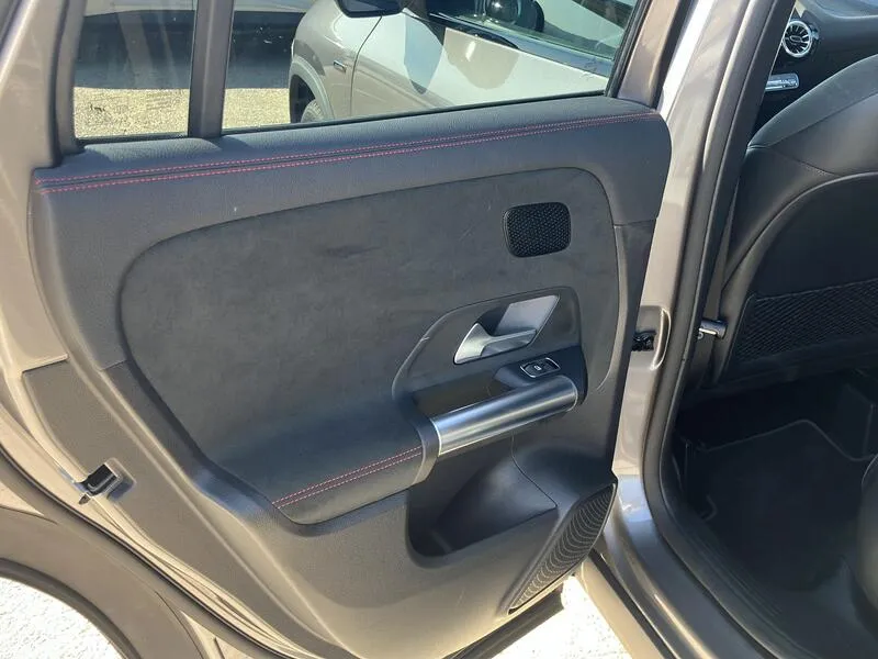 Mercedes-Benz GLA 250e - foto 14