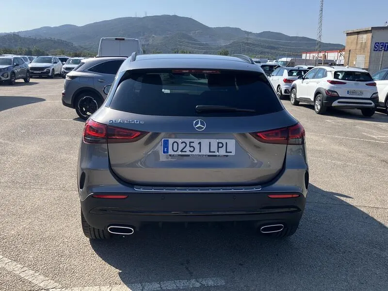 Mercedes-Benz GLA 250e - foto 5