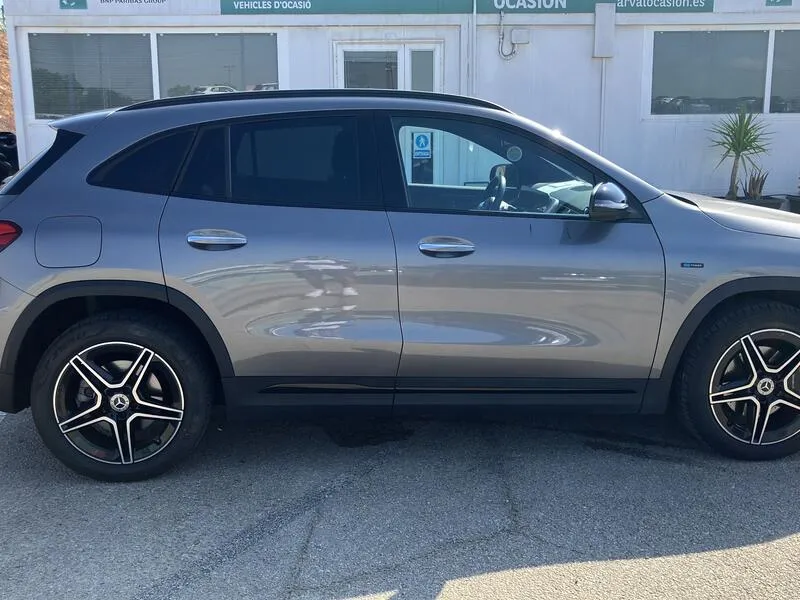 Mercedes-Benz GLA 250e - foto 7