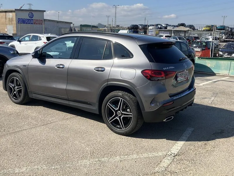 Mercedes-Benz GLA 250e - foto 4
