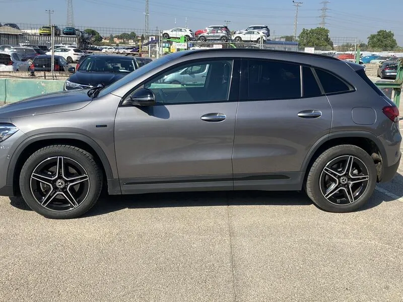 Mercedes-Benz GLA 250e - foto 3