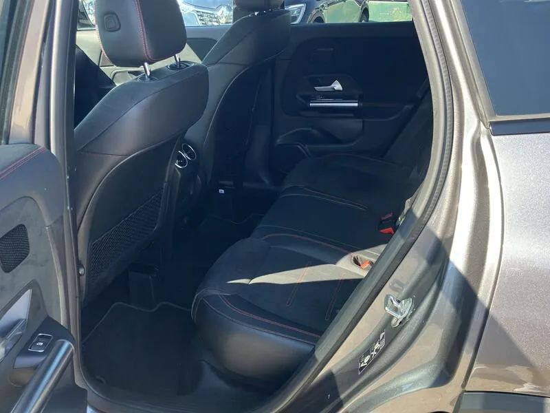 Mercedes-Benz GLA 250e - foto 15