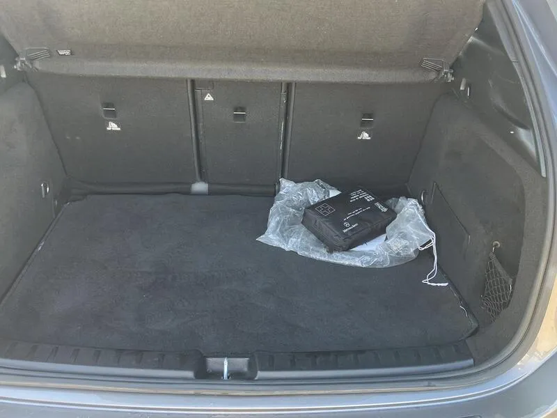Mercedes-Benz GLA 250e - foto 17