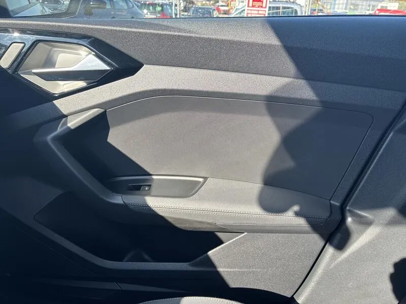 Audi A1 Sportback Adrenalin 30 TFSI S tron - foto 23