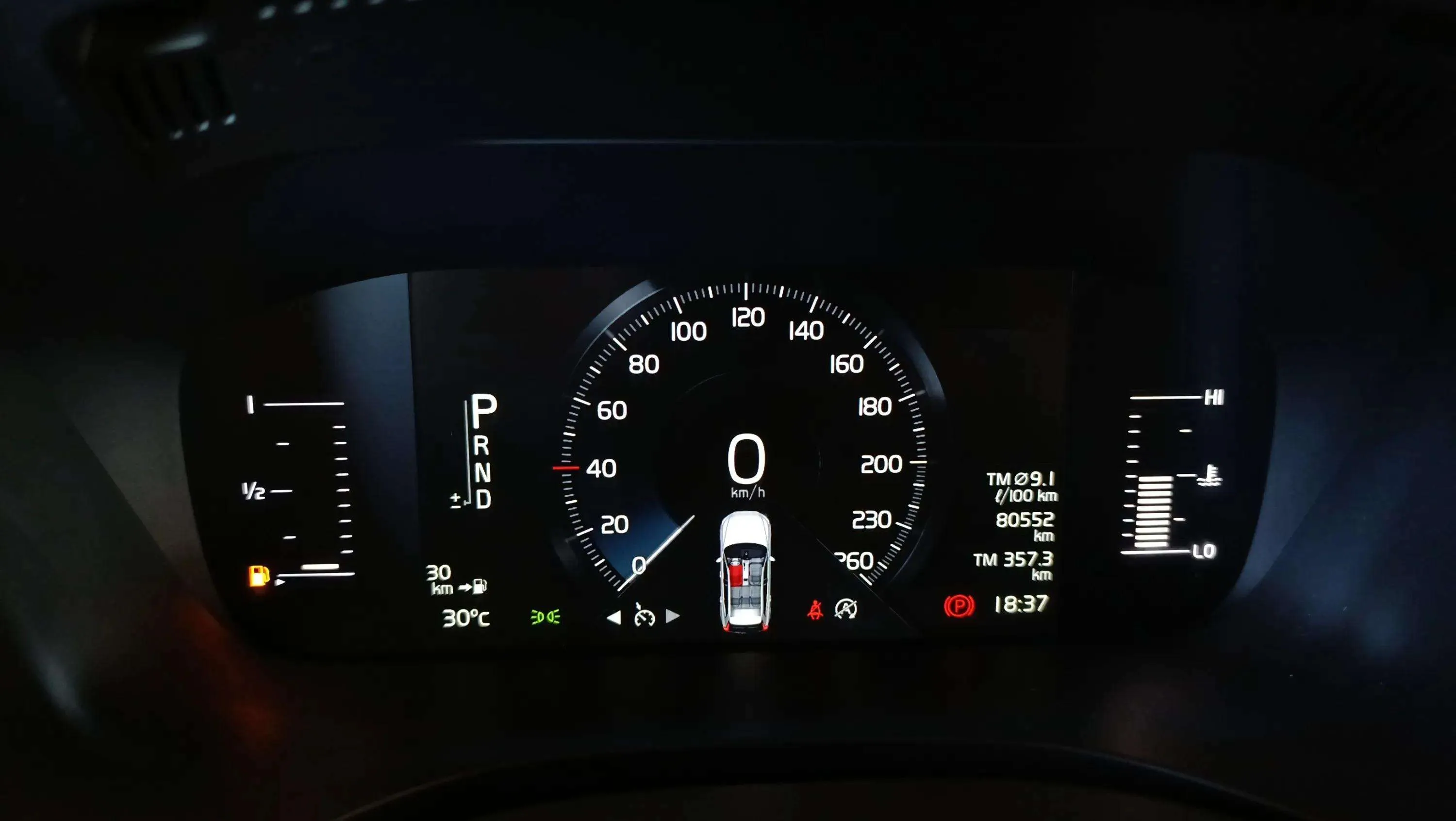 Volvo XC60 2.0 T4 Momentum - foto 15