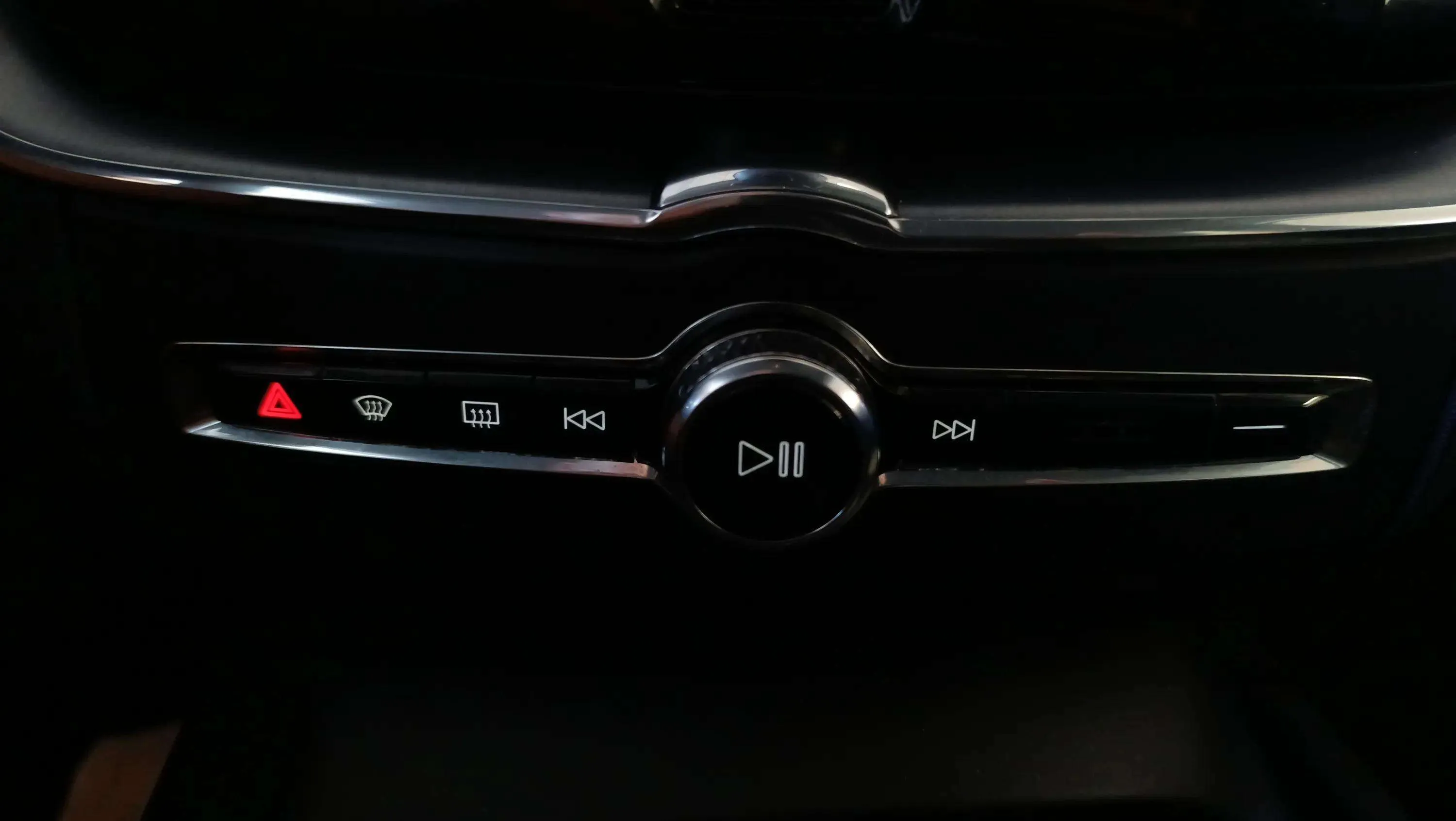 Volvo XC60 2.0 T4 Momentum - foto 20