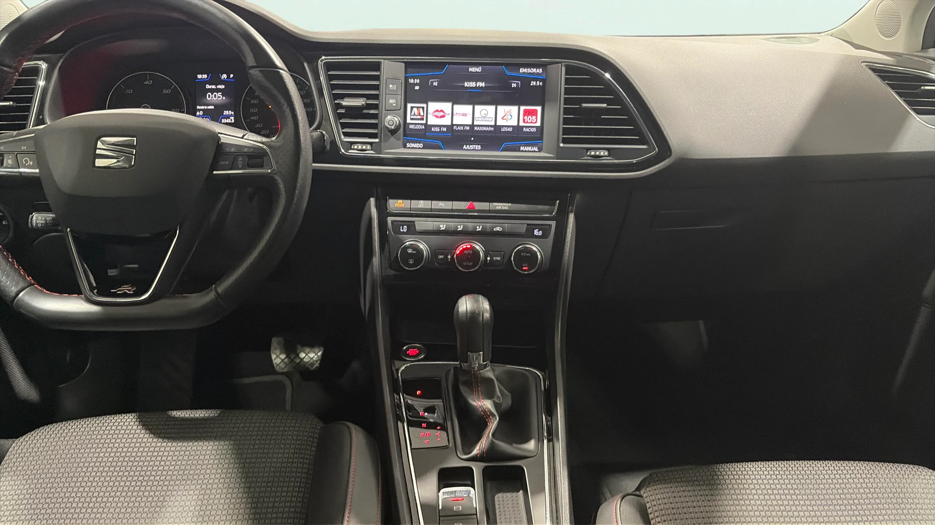 SEAT León ST 2.0 TDI DSG-7 FR - foto 10