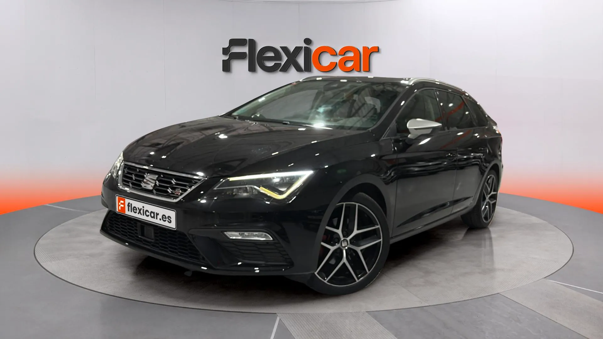 SEAT León ST 2.0 TDI DSG-7 FR - foto 6