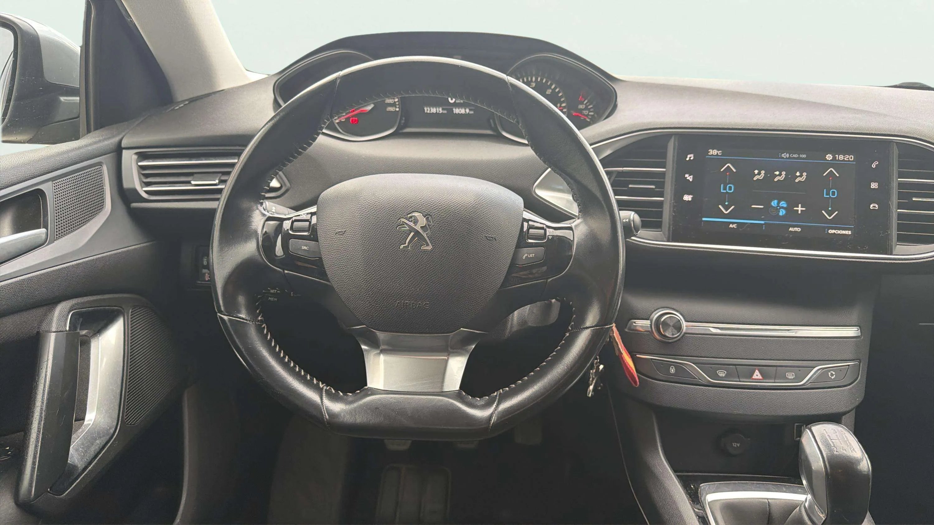 Peugeot 308 SW Active 1.6 BlueHDi - foto 11