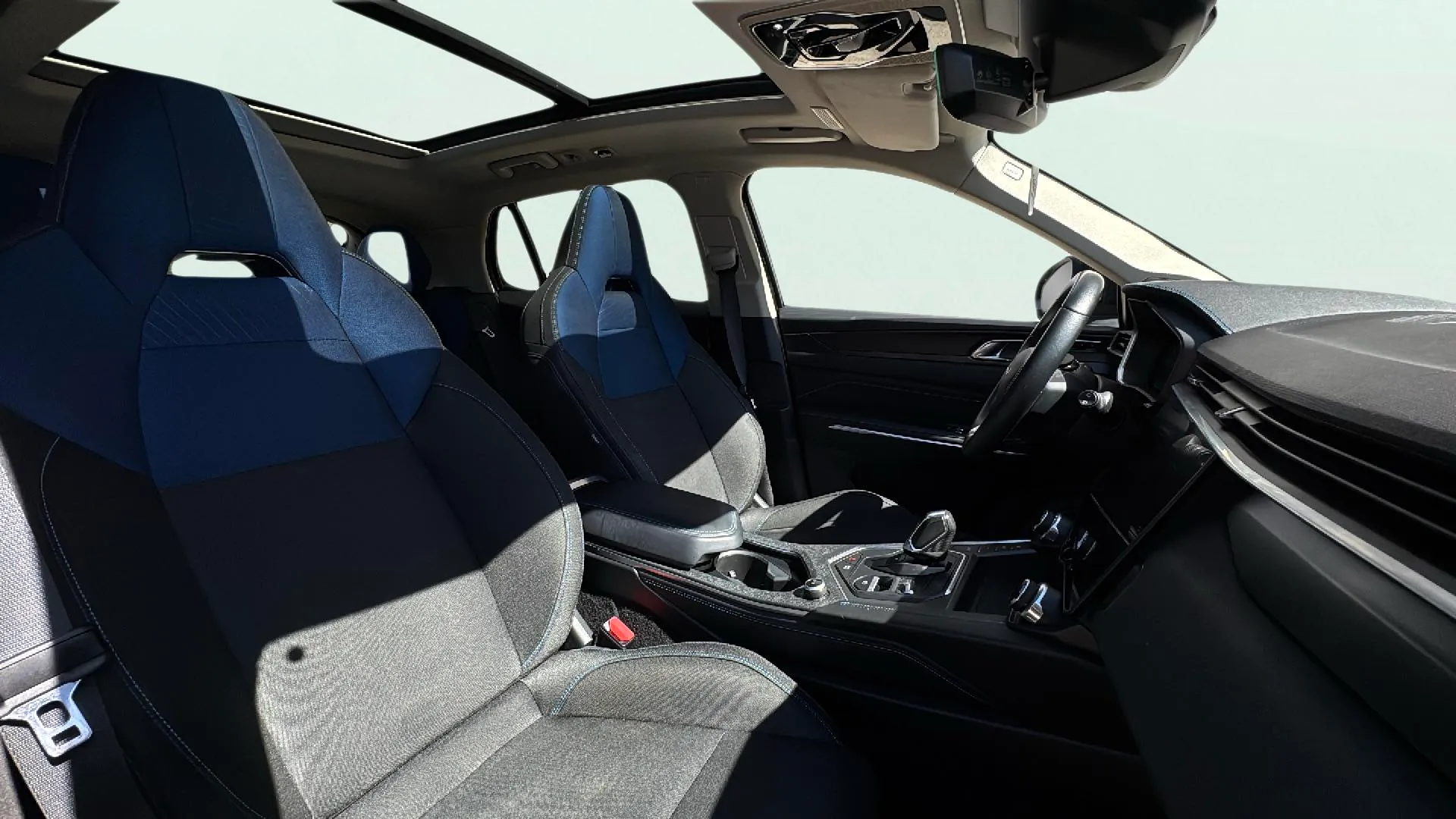 Lynk & Co 01 1.5 PHEV 6. - foto 26