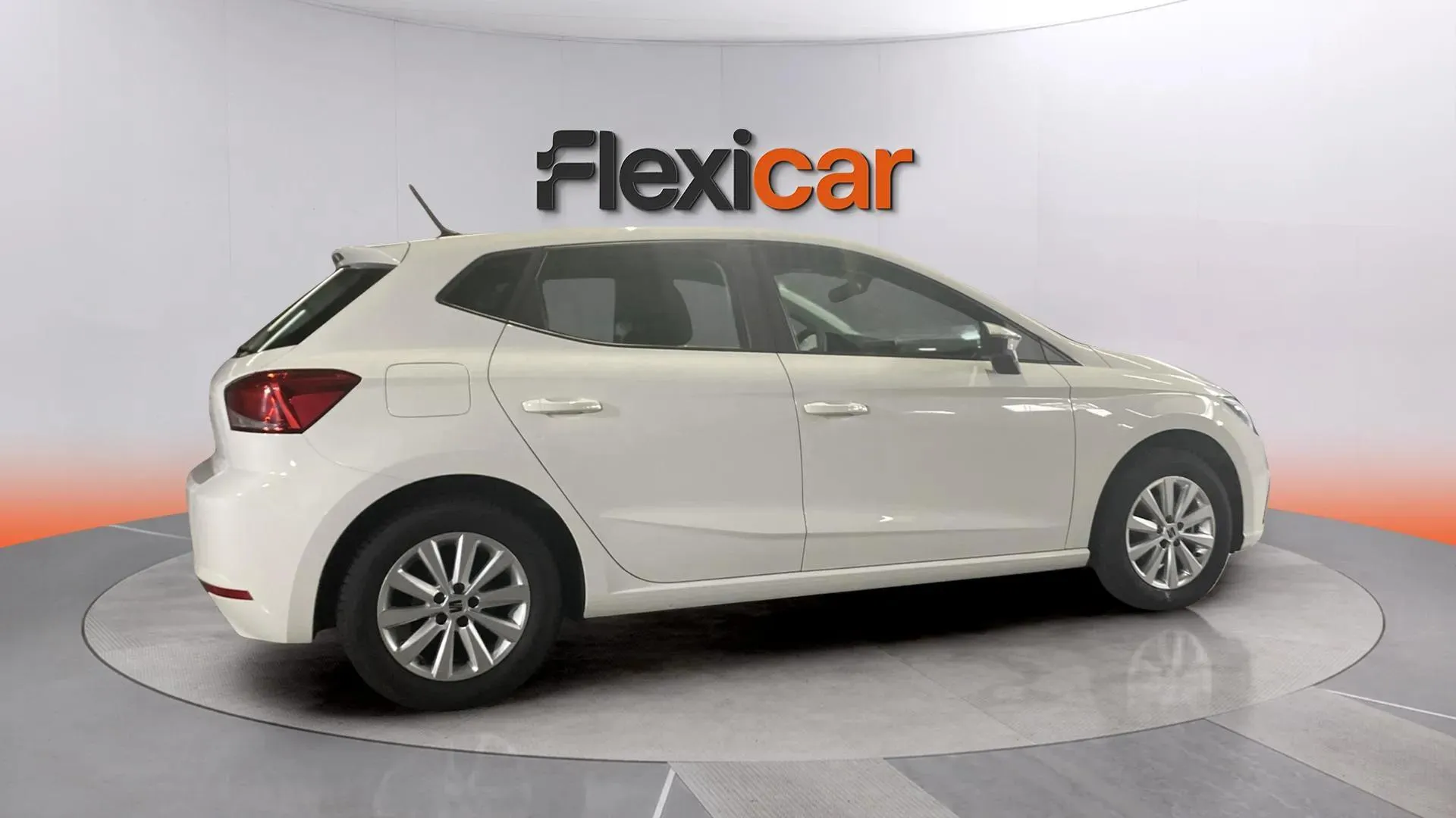 SEAT Ibiza 1.0 MPI Reference - foto 8