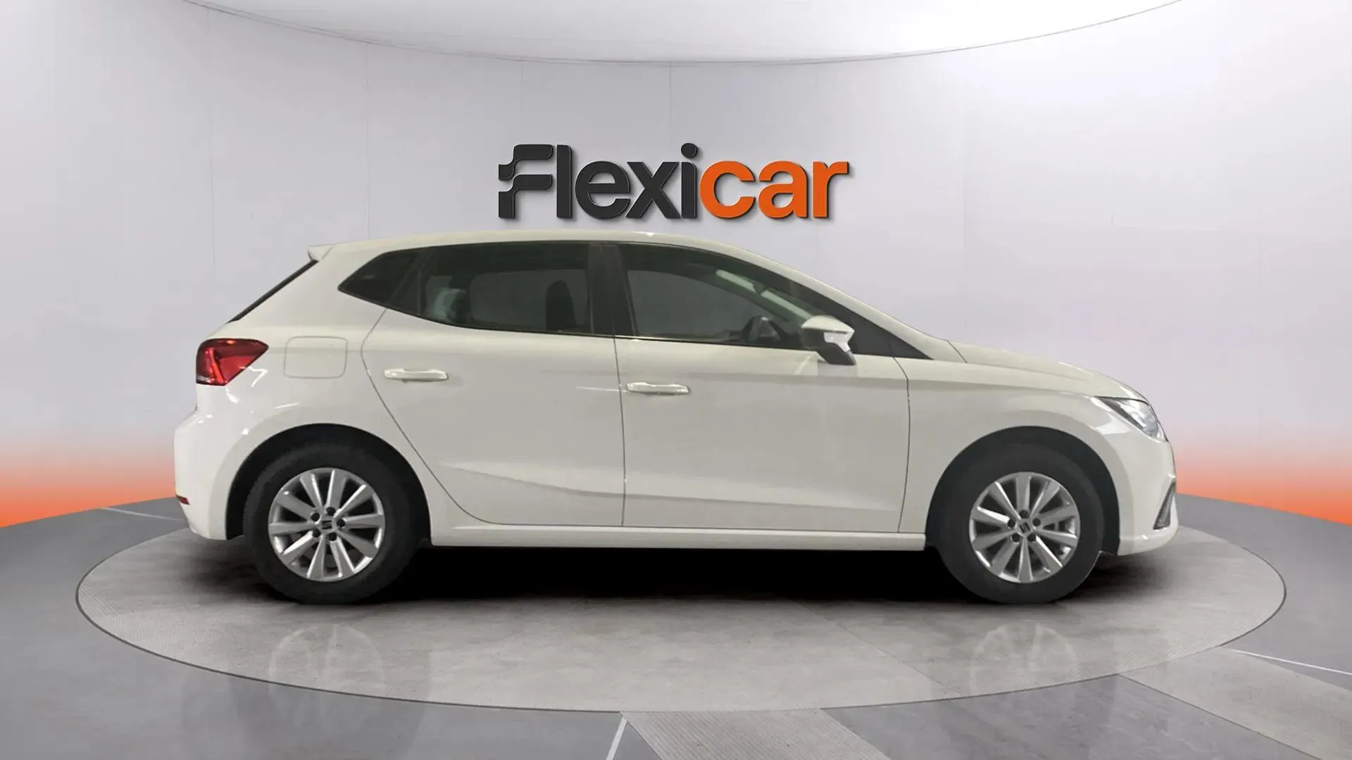 SEAT Ibiza 1.0 MPI Reference - foto 9