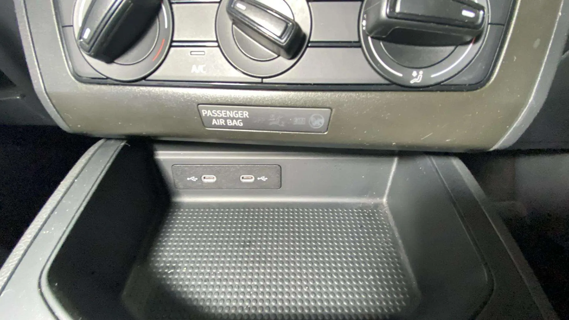 SEAT Ibiza 1.0 MPI Reference - foto 26
