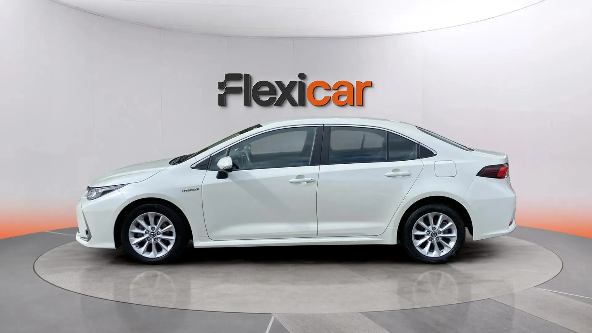 Toyota Corolla 1.8 125H Active Tech E-CVT - foto 4