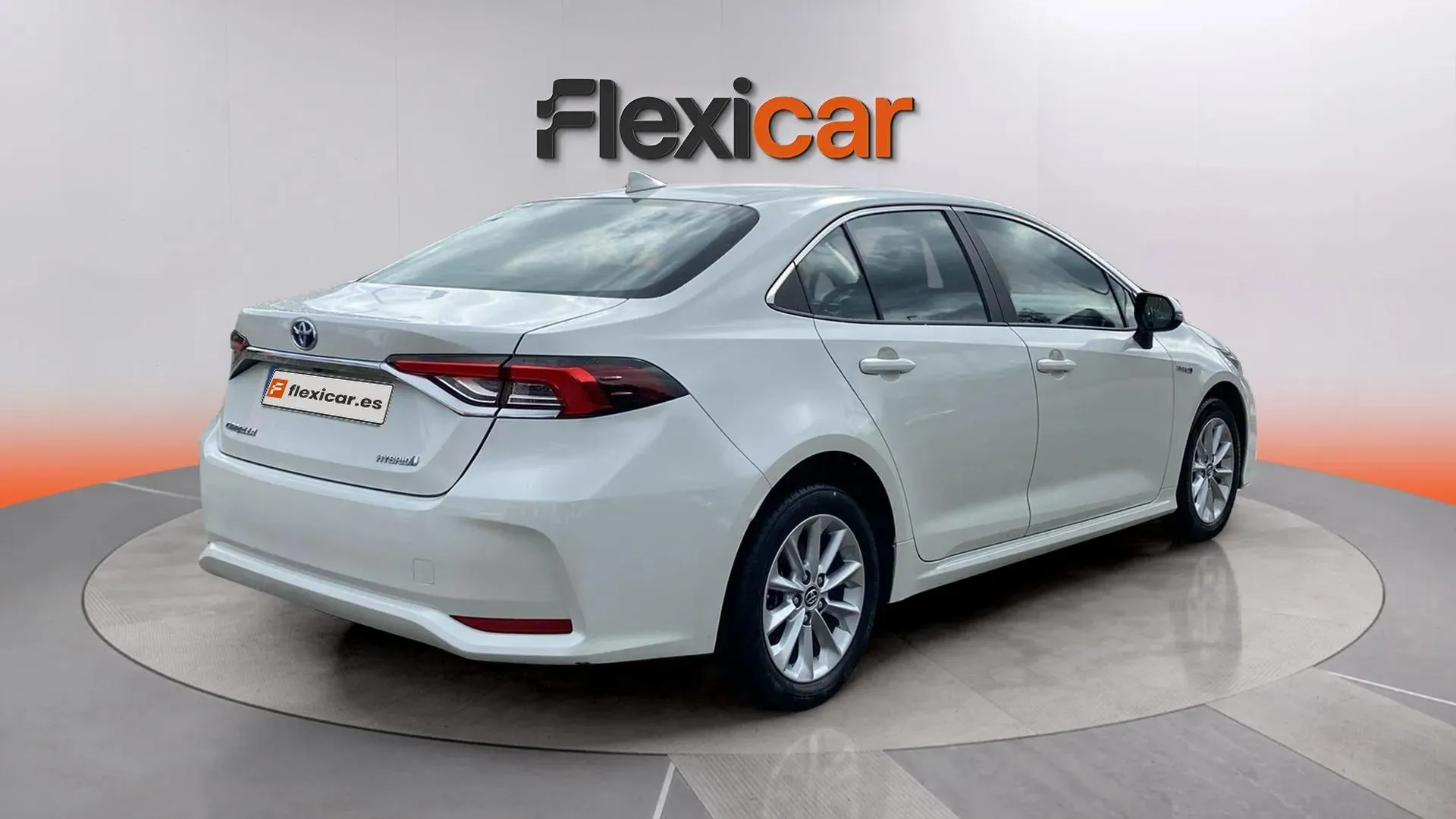 Toyota Corolla 1.8 125H Active Tech E-CVT - foto 9