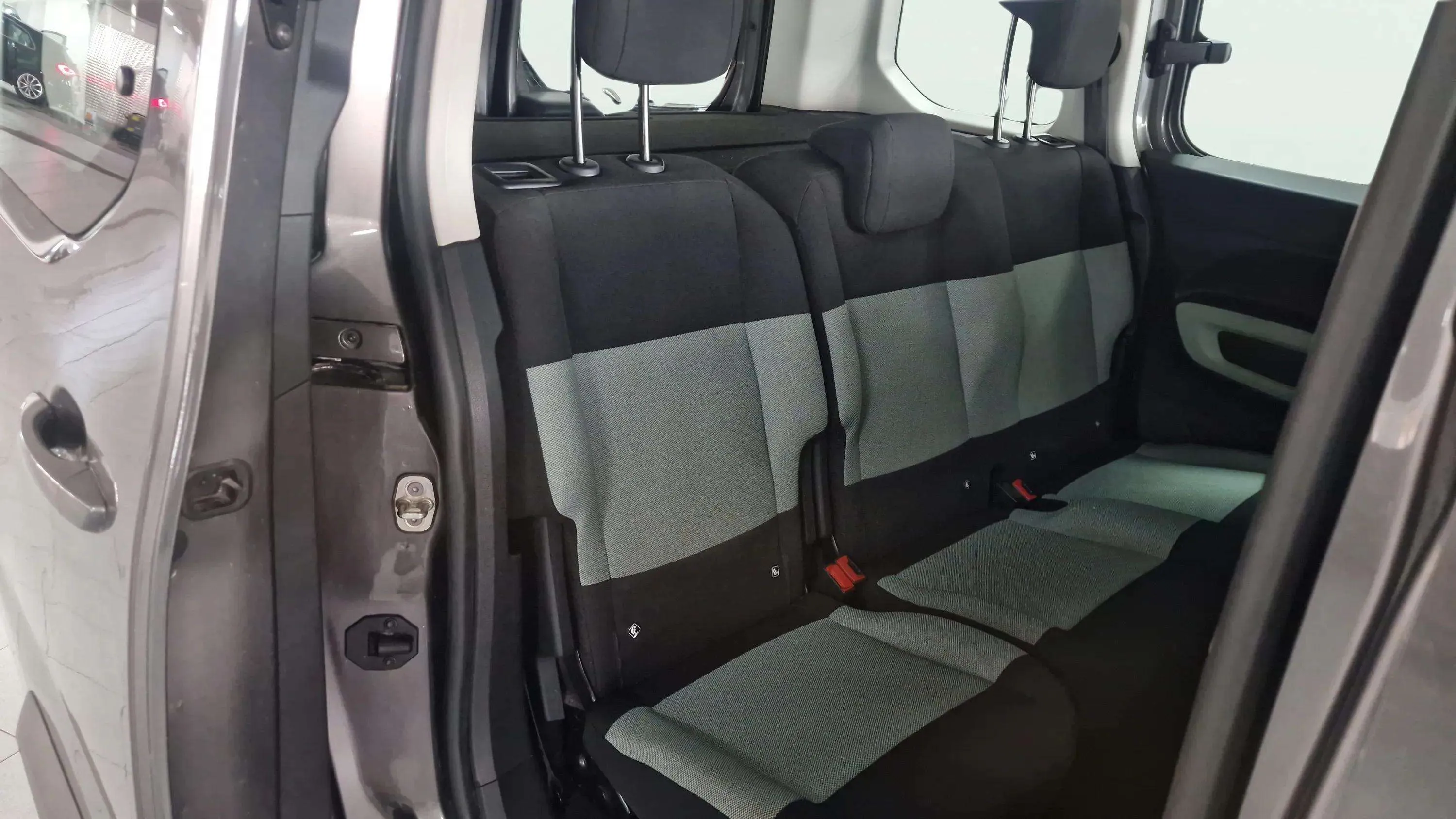 Citroën Berlingo Talla M BlueHDi 100 100 AÑOS - foto 23