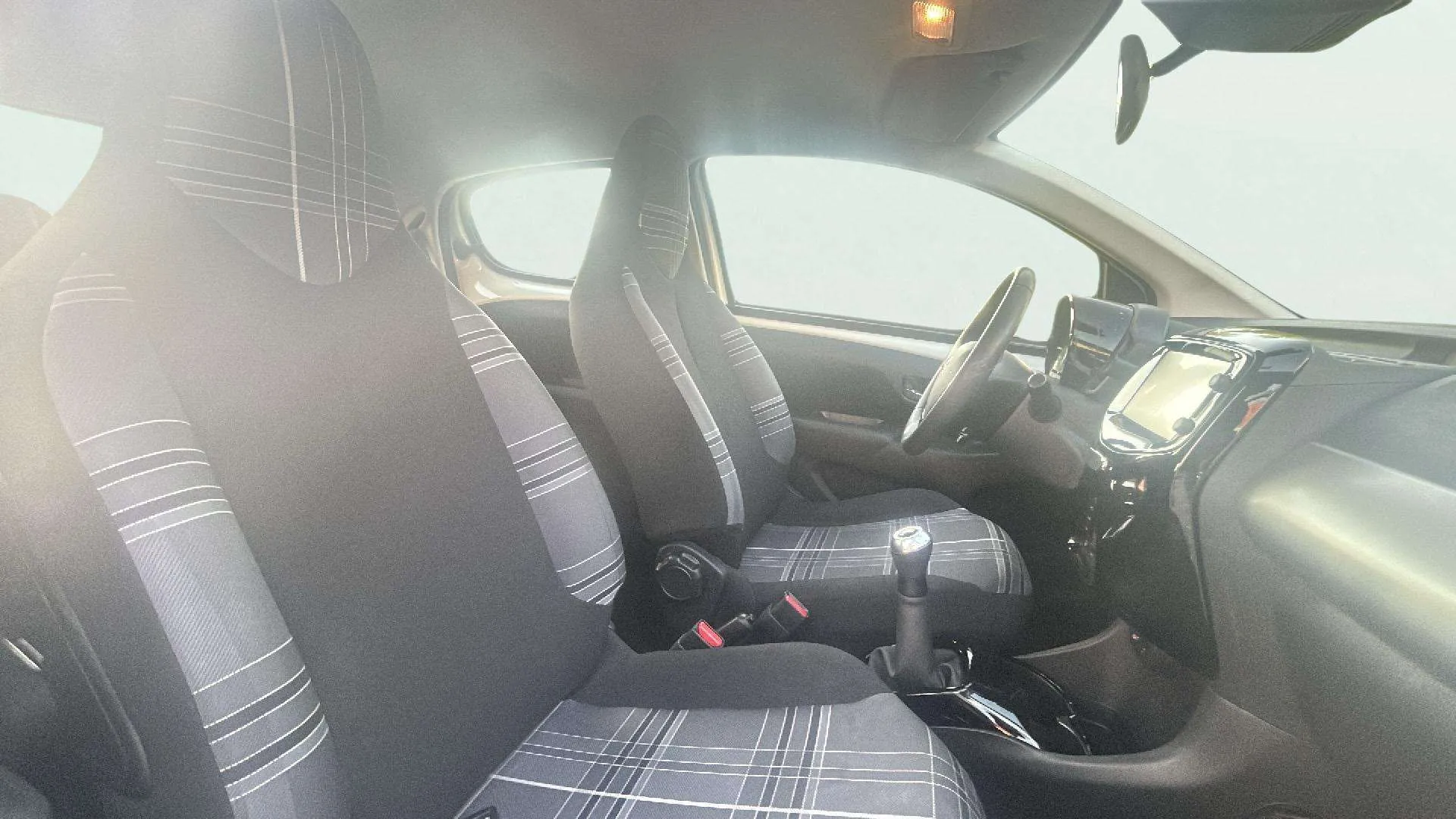 Peugeot 108 Allure 1.2 PureTech - foto 17