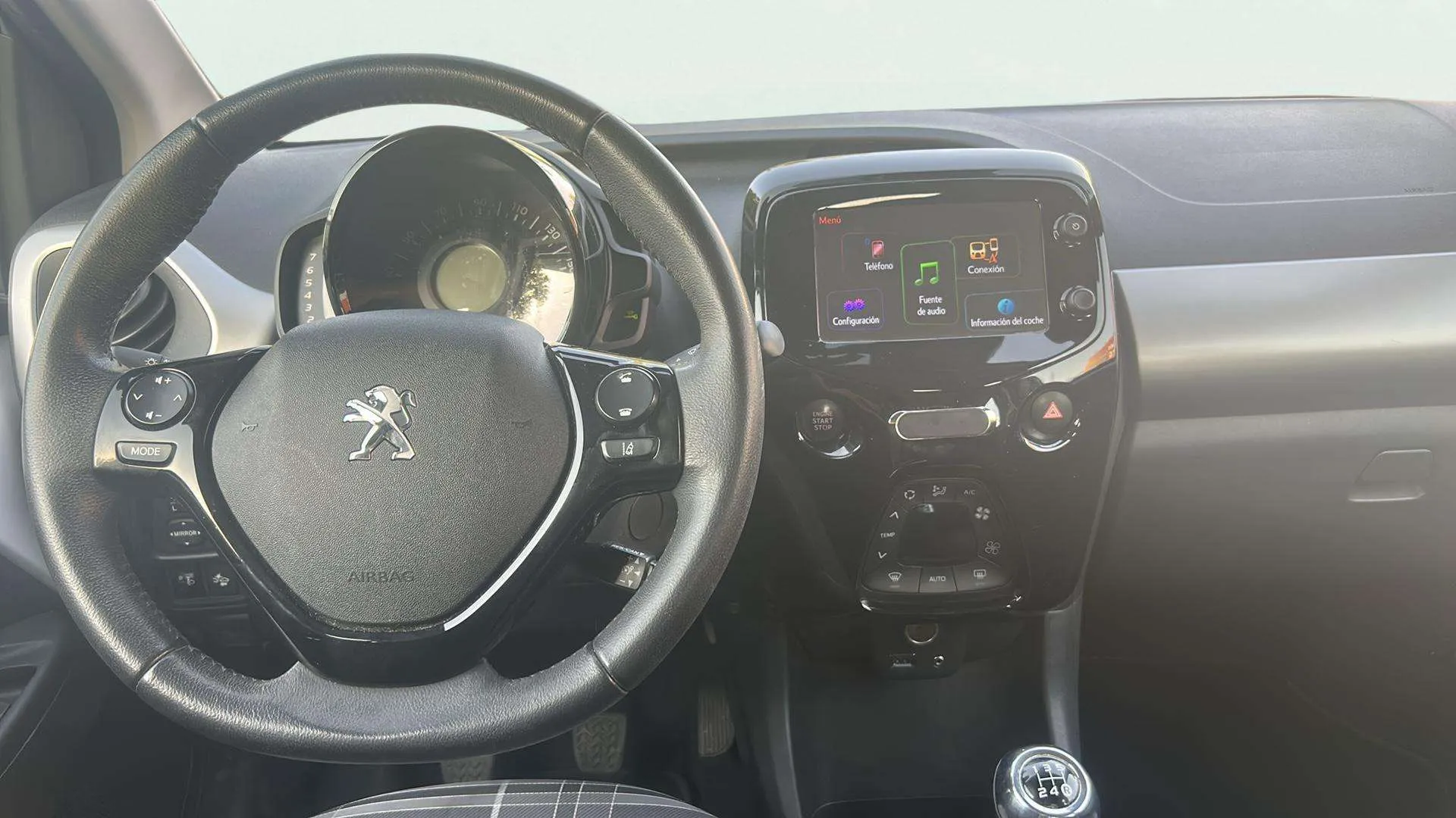 Peugeot 108 Allure 1.2 PureTech - foto 9