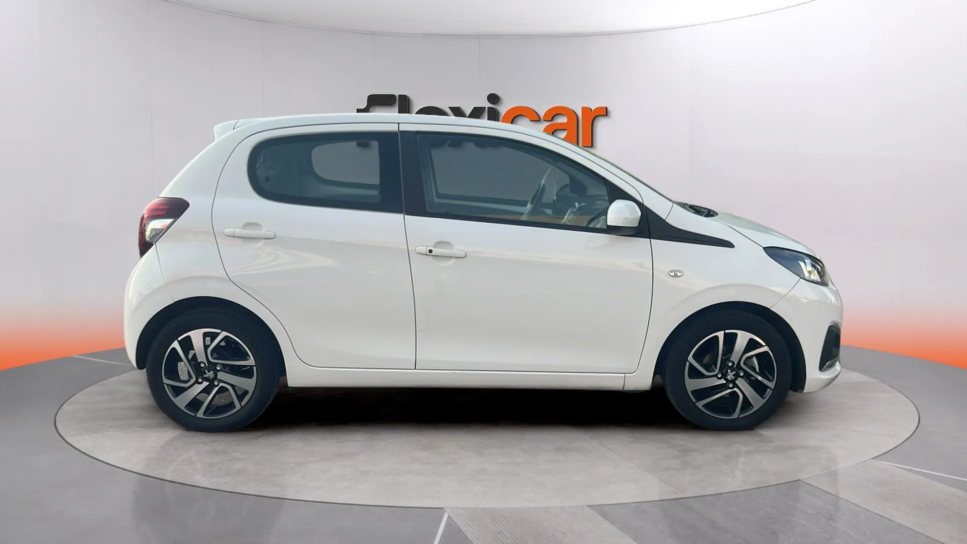 Peugeot 108 Allure 1.2 PureTech - foto 4