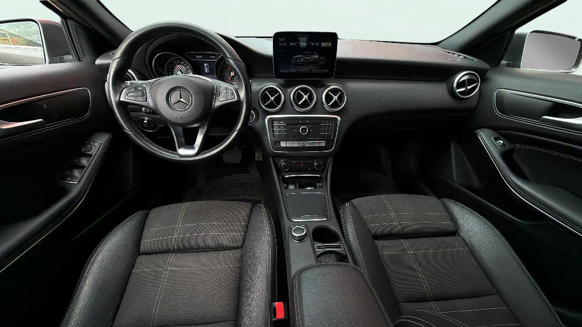 Mercedes-Benz Clase A A 200 d - foto 9