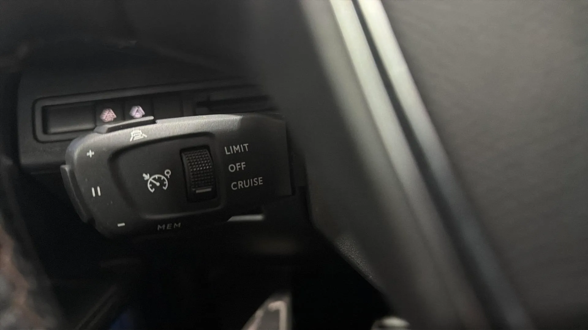 Peugeot 5008 1.2 PureTech Active Pack EAT8 - foto 21