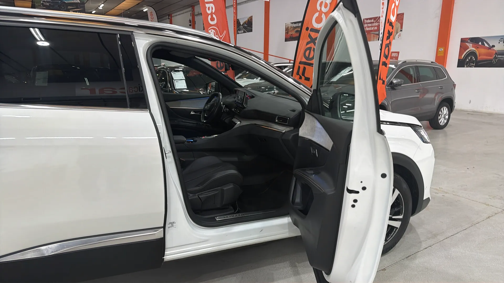 Peugeot 5008 1.2 PureTech Active Pack EAT8 - foto 10