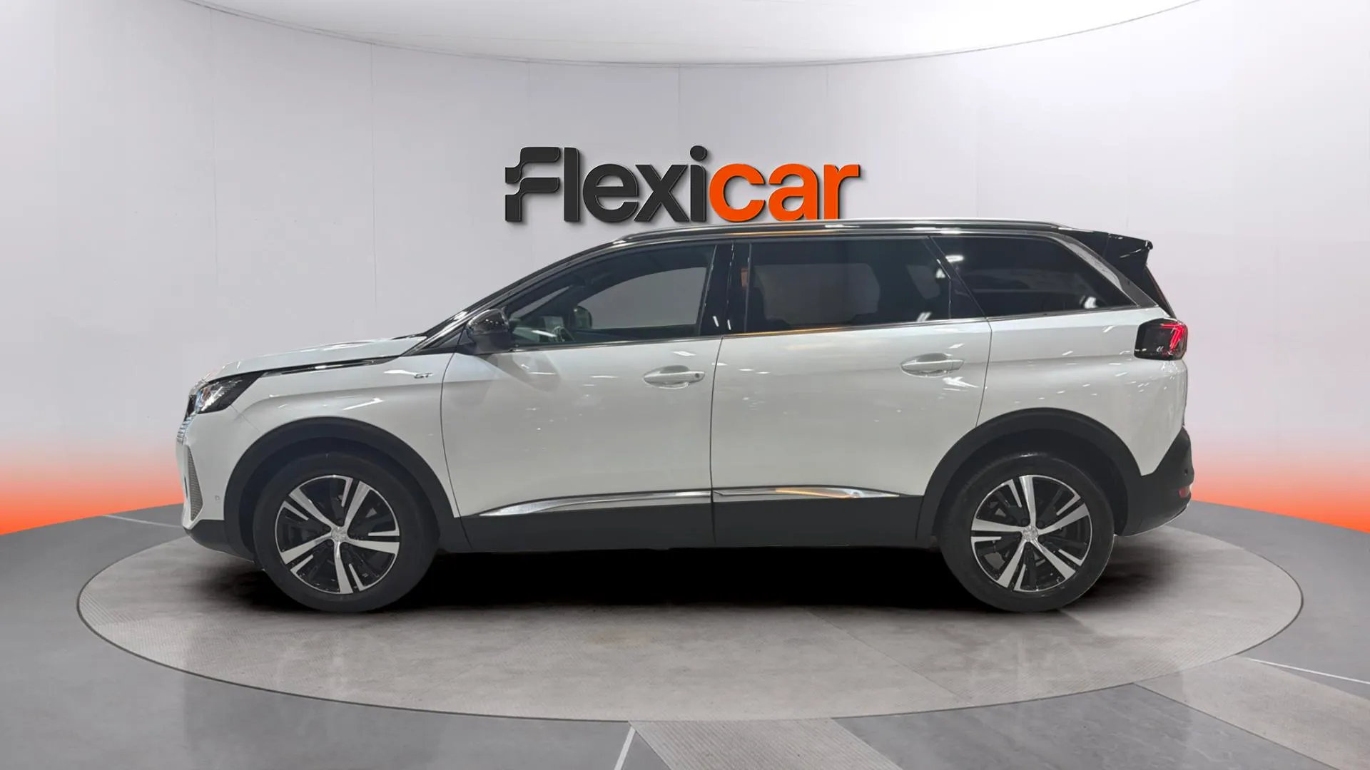 Peugeot 5008 1.2 PureTech Active Pack EAT8 - foto 6