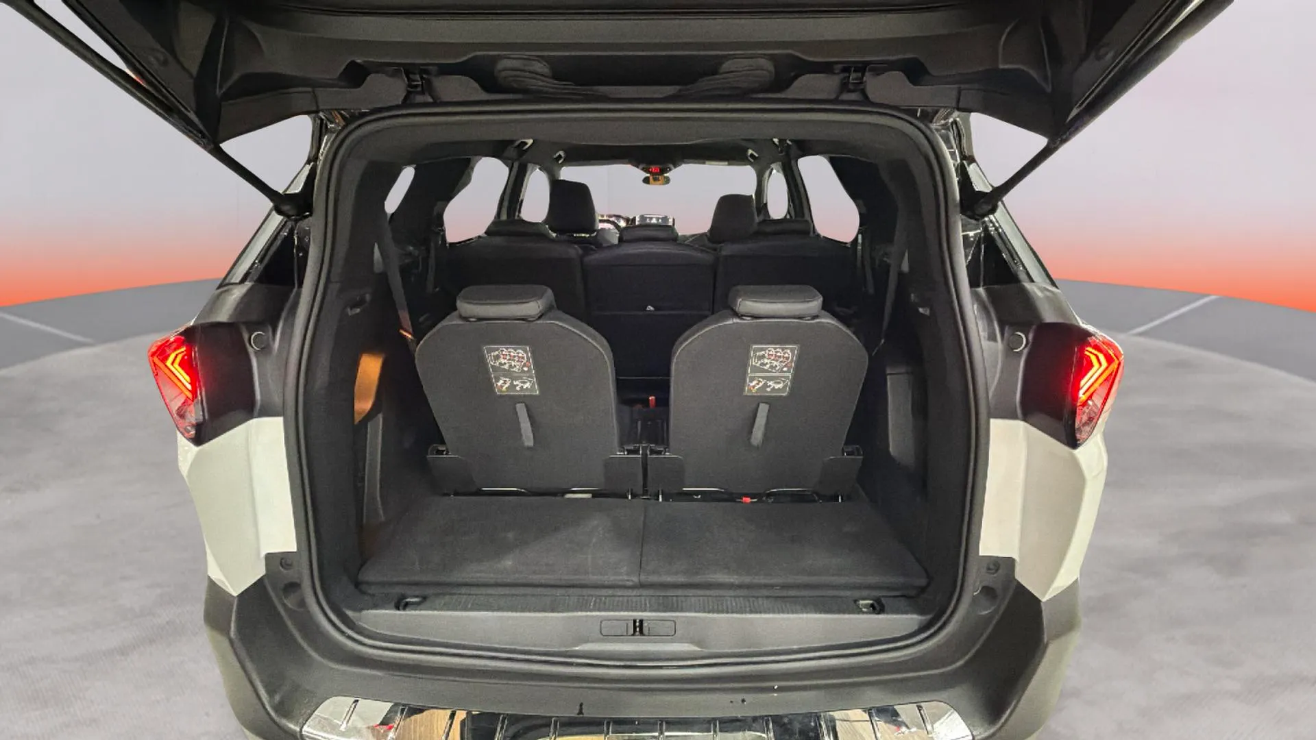 Peugeot 5008 1.2 PureTech Active Pack EAT8 - foto 29