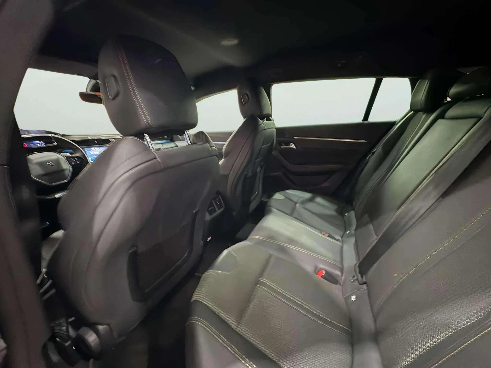 Peugeot 508 SW Allure BlueHDi EAT8 - foto 17
